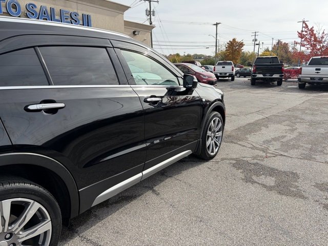 Used 2023 Cadillac XT4 Premium Luxury image 8