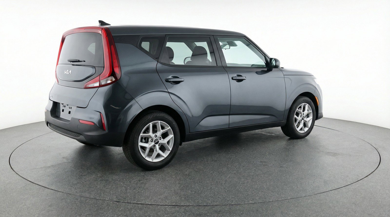 Used 2025 Kia Soul LX w/ LX Technology Package FWD image 9