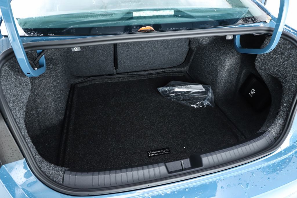 New 2026 Volkswagen Jetta SEL image 29