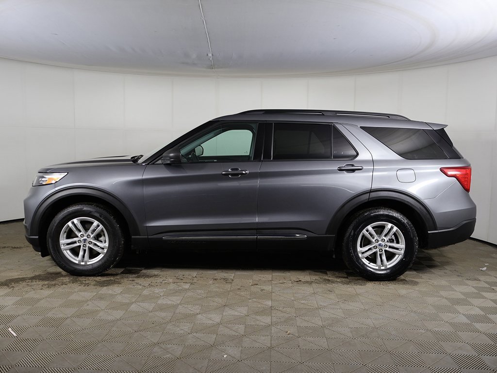 Used 2022 Ford Explorer XLT image 11