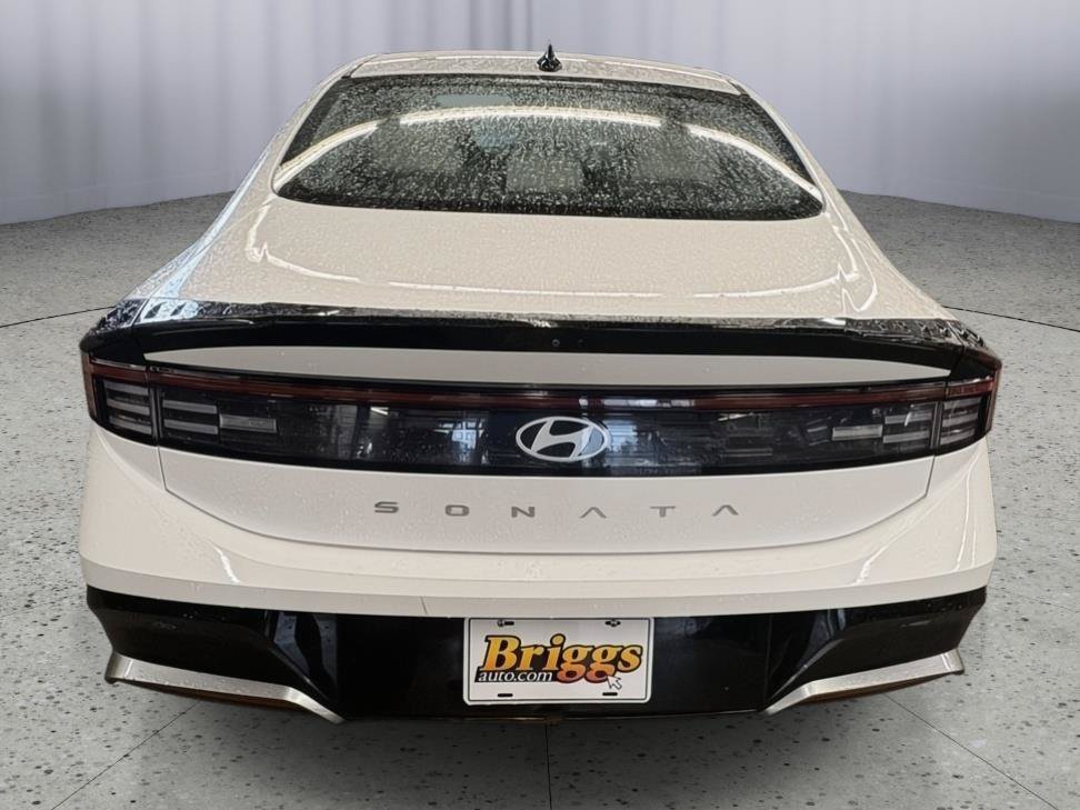 Used 2025 Hyundai Sonata SEL FWD image 5
