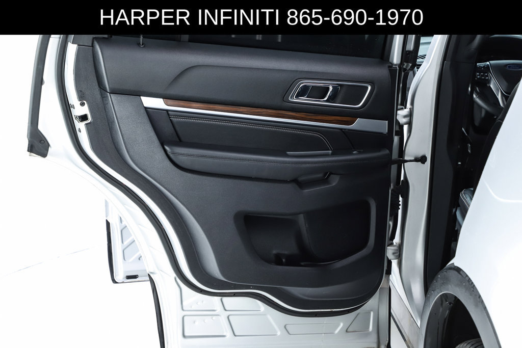 Used 2019 Ford Explorer Limited w/ Class III Trailer Tow Package FWD image 18