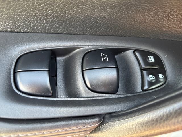 Certified 2022 Nissan Rogue Sport SL AWD/4WD image 12