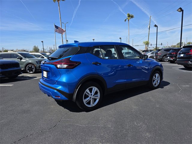 Used 2023 Nissan Kicks S image 11