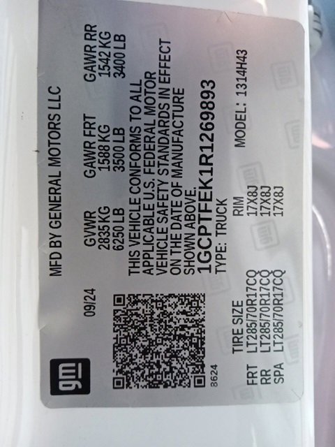 Used 2024 Chevrolet Colorado ZR2 w/ ZR2 Convenience Package III image 33