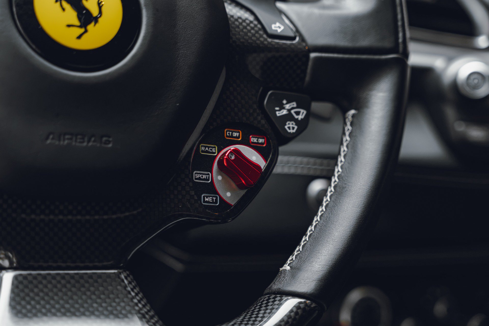 Used 2018 Ferrari 488 GTB RWD image 40