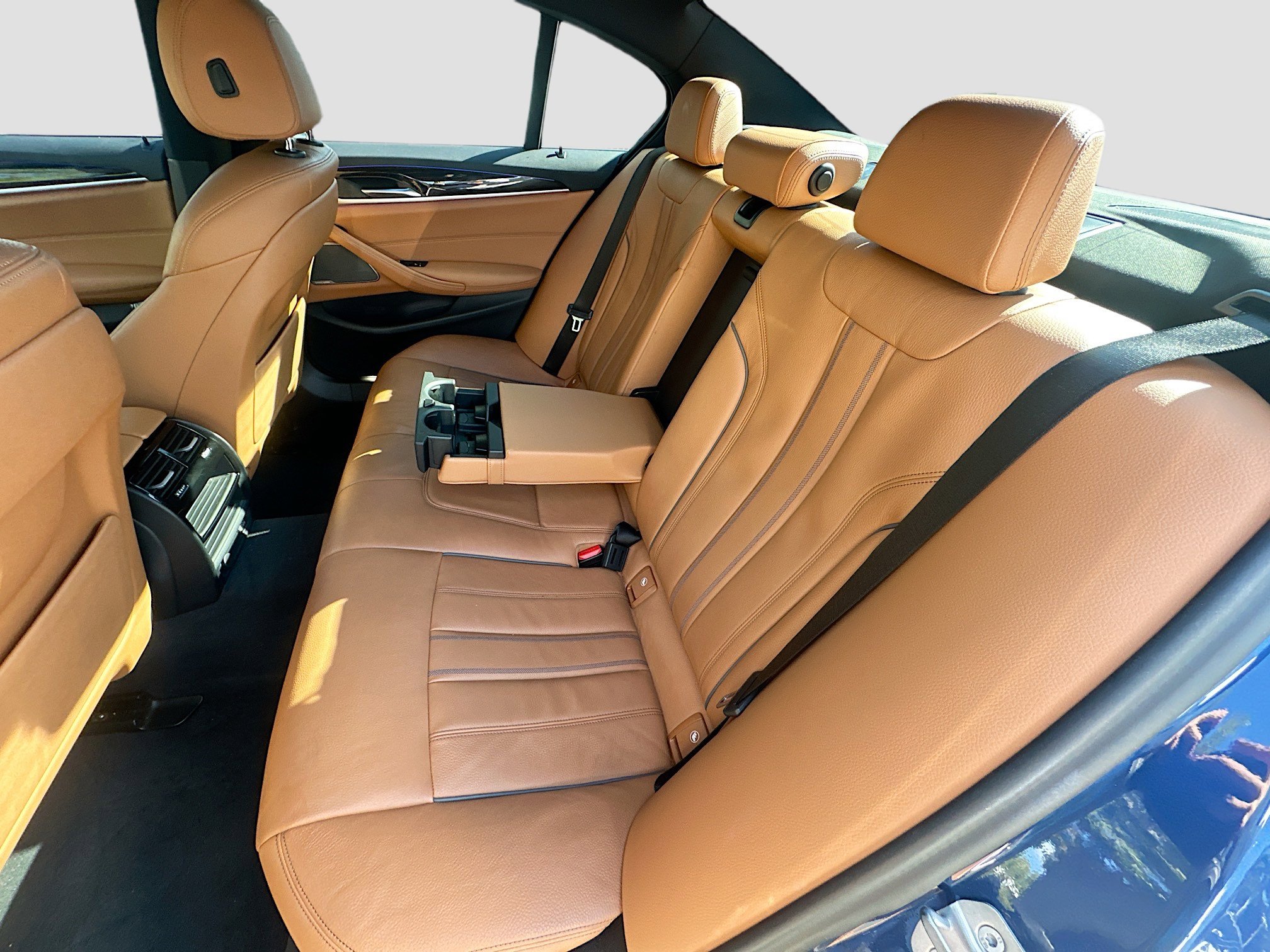 Used 2023 BMW 540i w/ Premium Package image 26