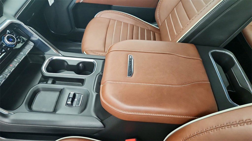 Used 2025 GMC Sierra 2500 Denali Ultimate image 21