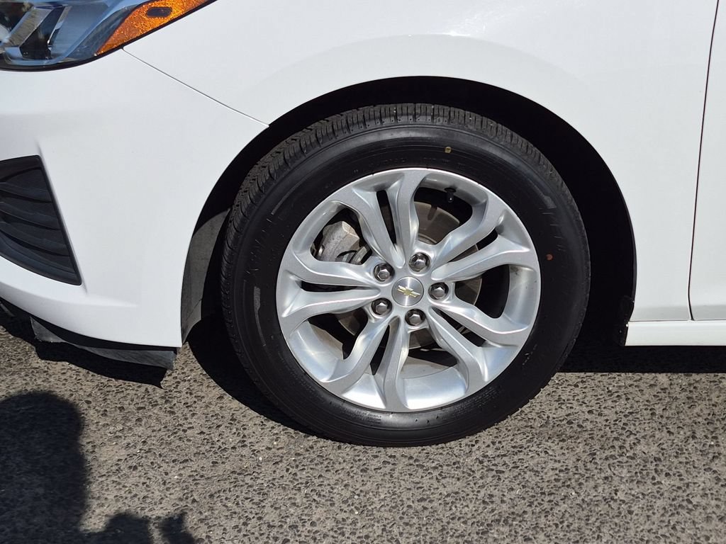 Certified 2019 Chevrolet Cruze LS w/ LS Convenience Package FWD image 34