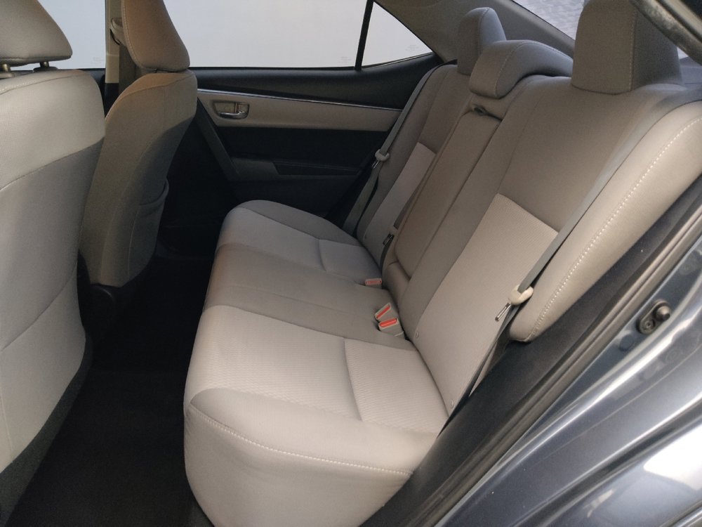 Used 2015 Toyota Corolla LE FWD image 18