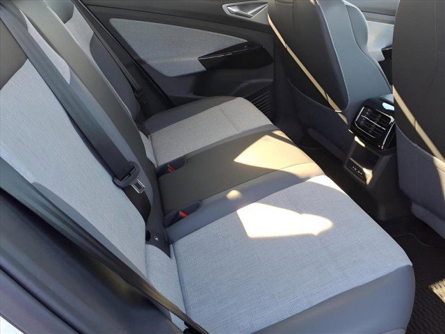New 2025 Volkswagen ID.4 Pro image 10