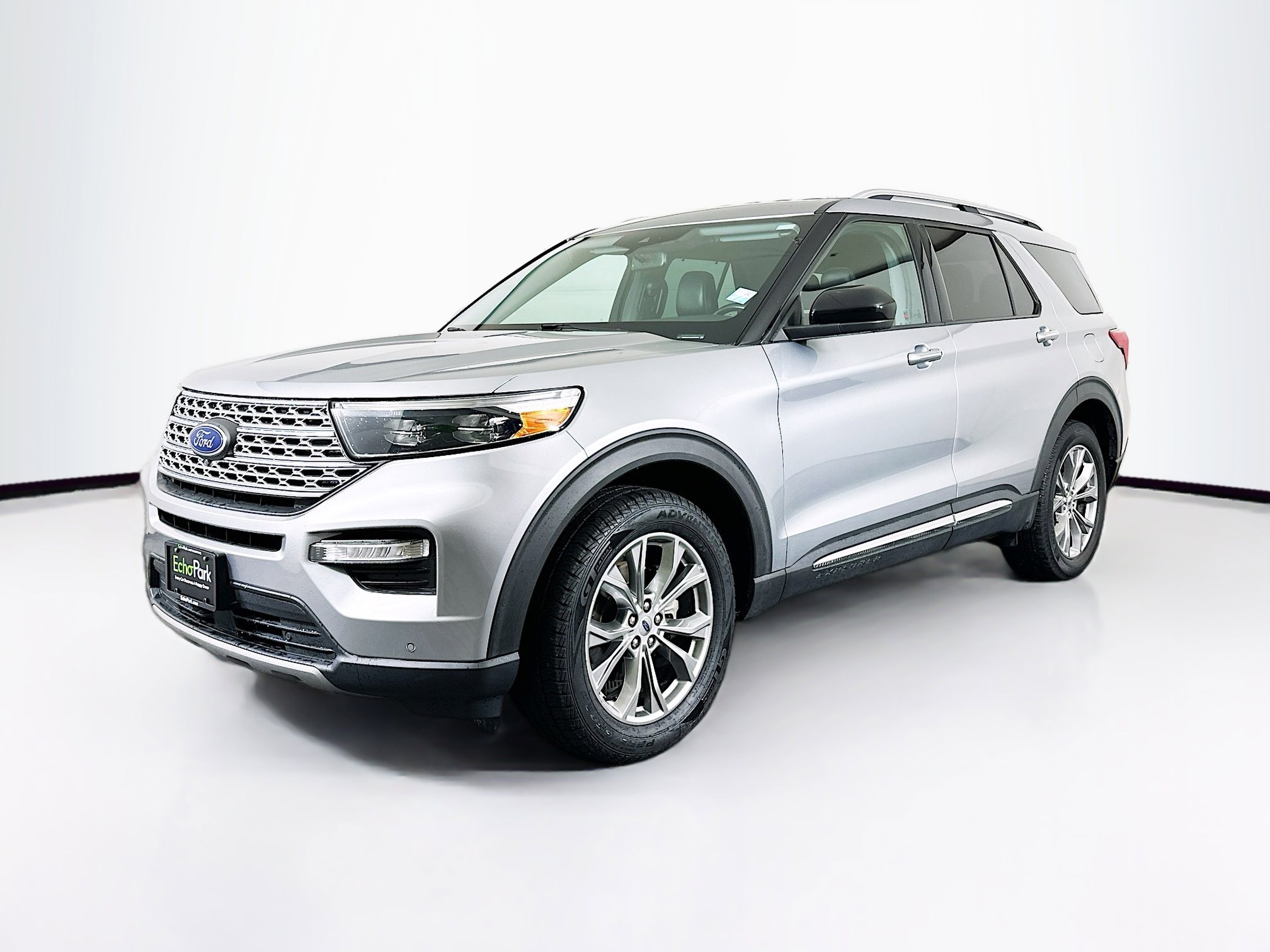 Used 2022 Ford Explorer Limited image 3