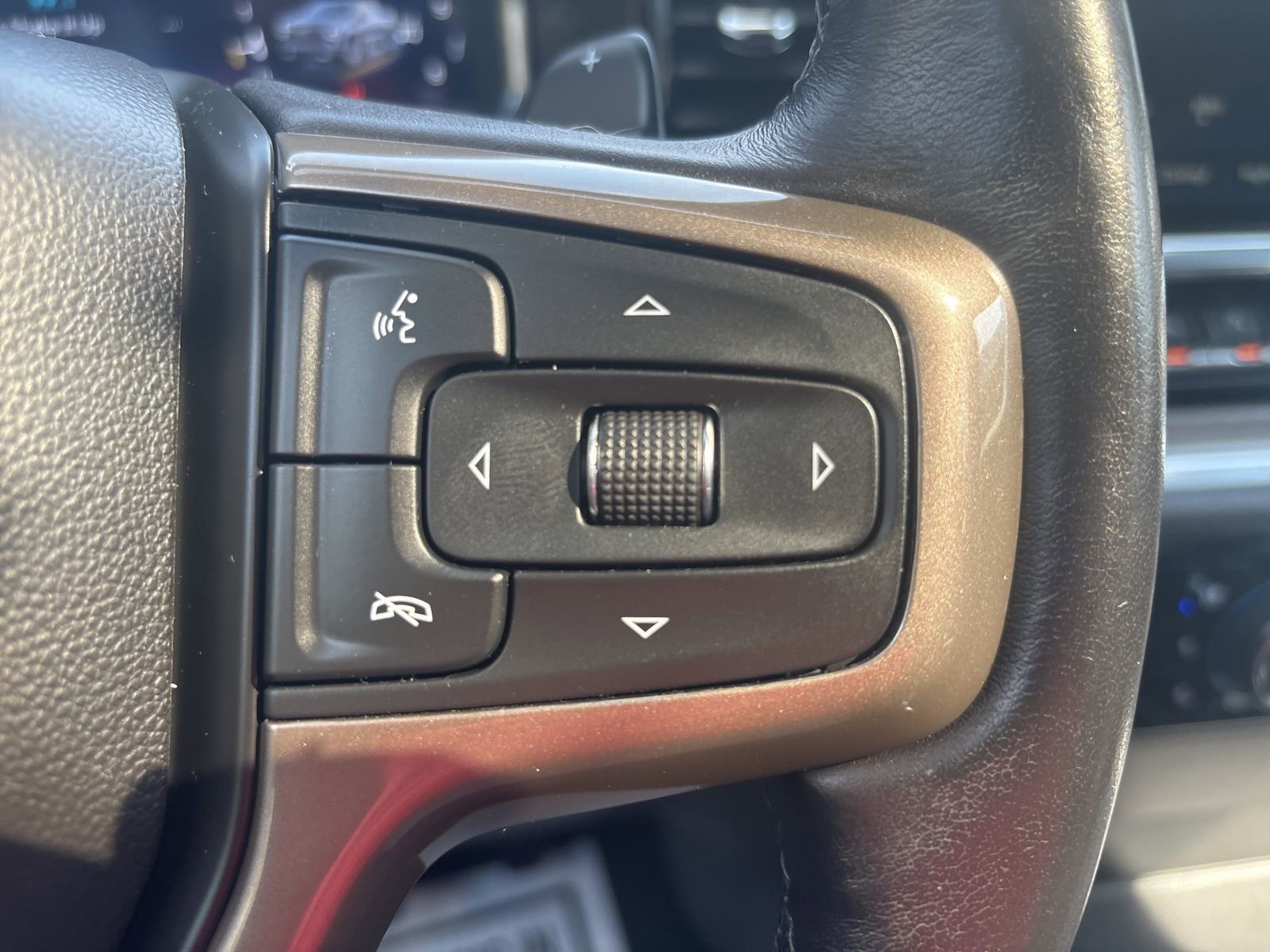 Used 2022 Chevrolet Silverado 1500 High Country w/ High Country Premium Package image 14