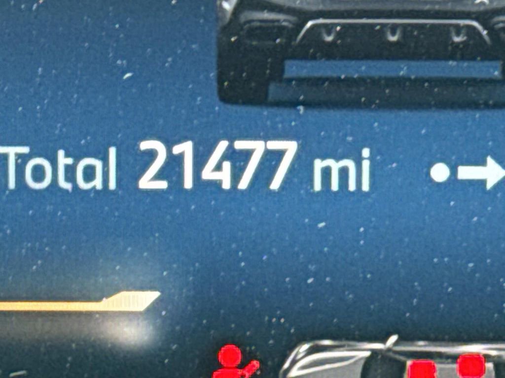 Used 2025 BMW X6 xDrive40i image 27