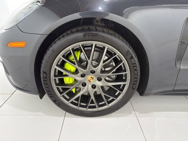 Used 2018 Porsche Panamera 4 image 44
