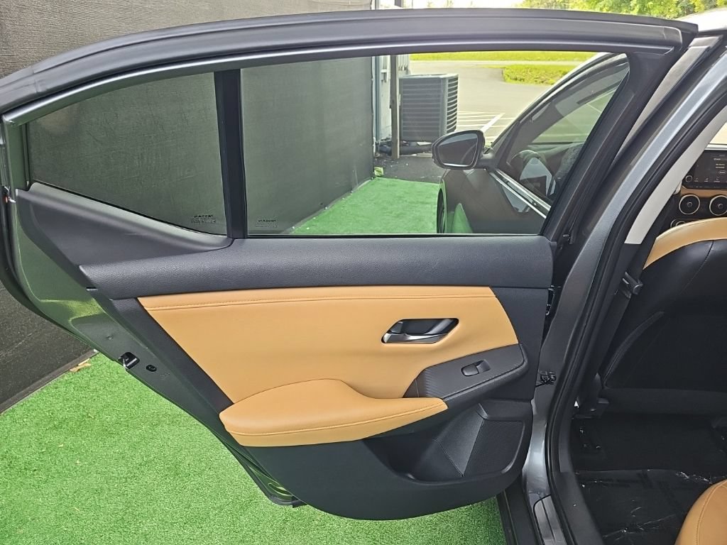 Used 2020 Nissan Sentra SV w/ SV Premium Package FWD image 38