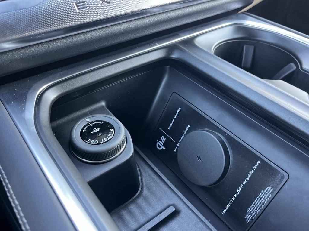 New 2027 Ford Expedition Platinum w/ Stealth Performance Package AWD/4WD image 38