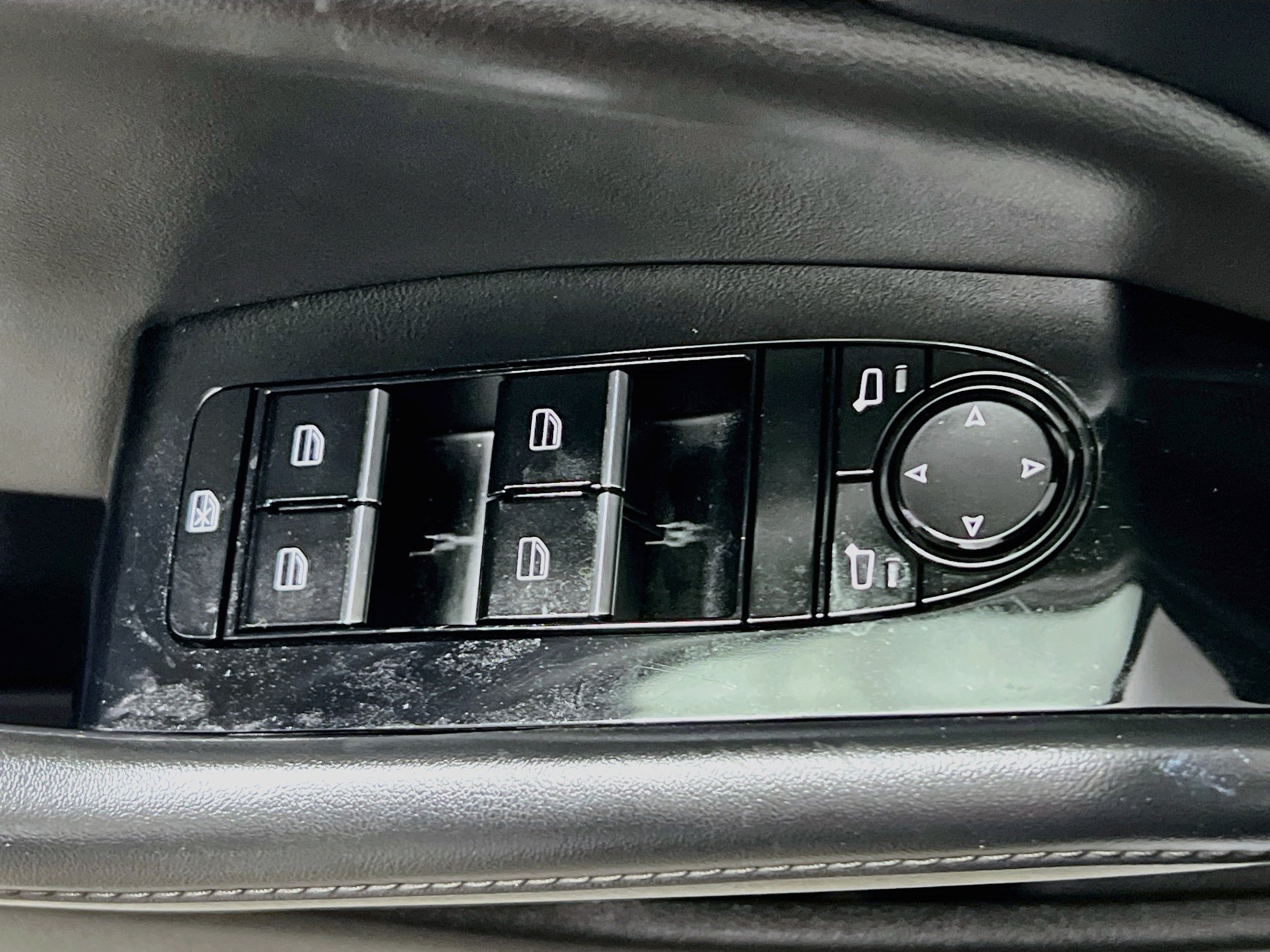 Used 2024 MAZDA MAZDA3 s FWD image 16