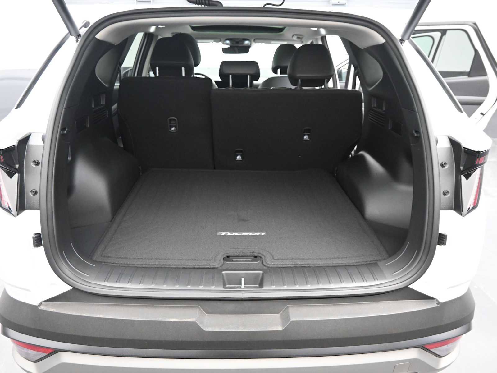 Used 2025 Hyundai Tucson SEL image 13