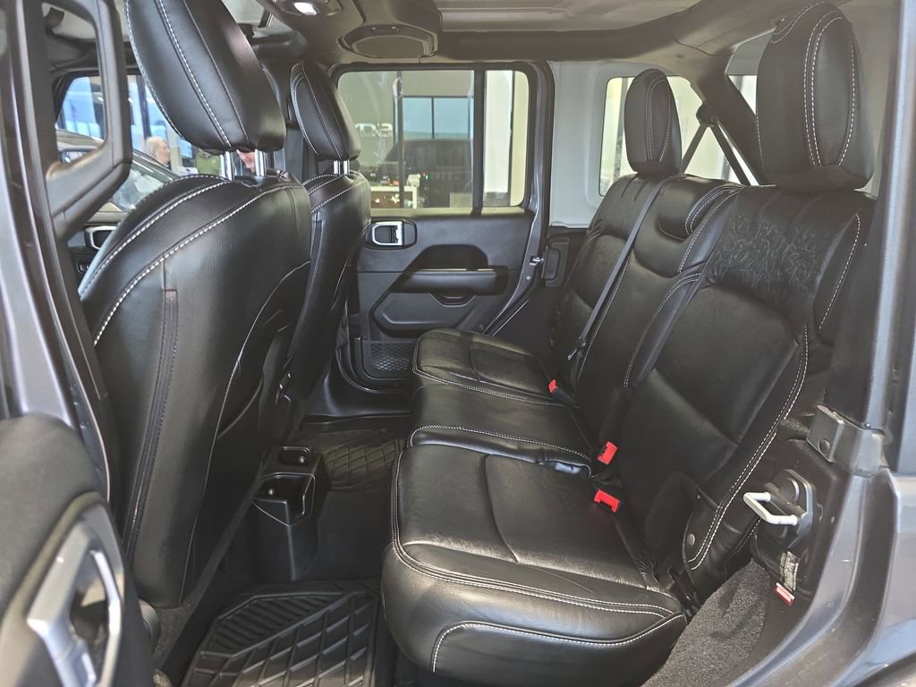 Used 2018 Jeep Wrangler Unlimited Sahara w/ LED Lighting Group image 15