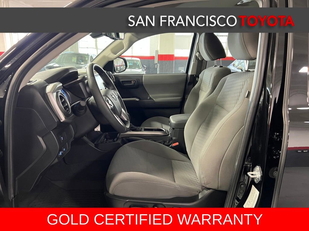Certified 2022 Toyota Tacoma SR5 AWD/4WD image 13