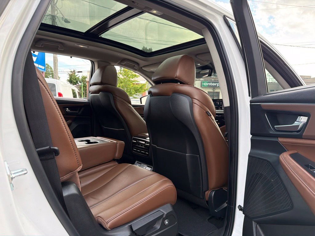 Used 2024 Acura MDX w/ Technology Package AWD/4WD image 19