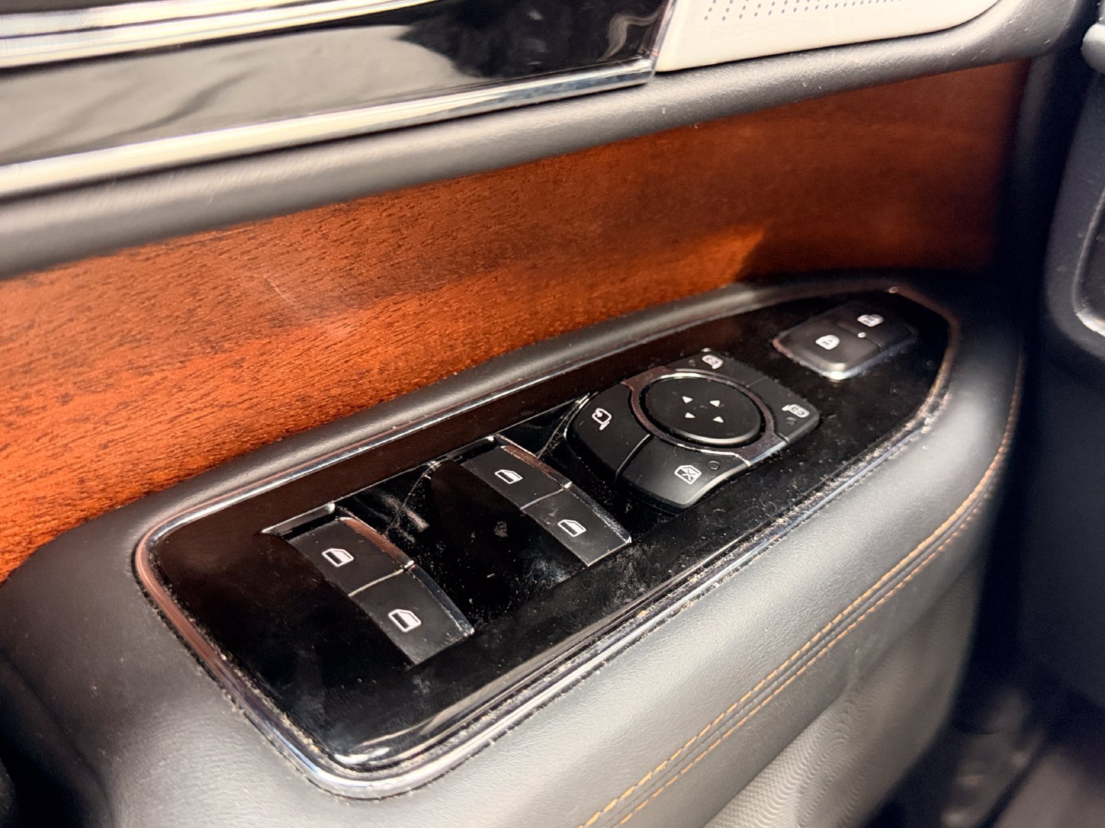 Used 2023 Lincoln Navigator L Black Label AWD/4WD image 21