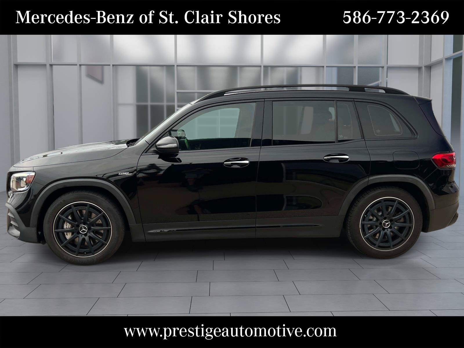 Used 2021 Mercedes-Benz GLB 35 AMG 4MATIC image 2