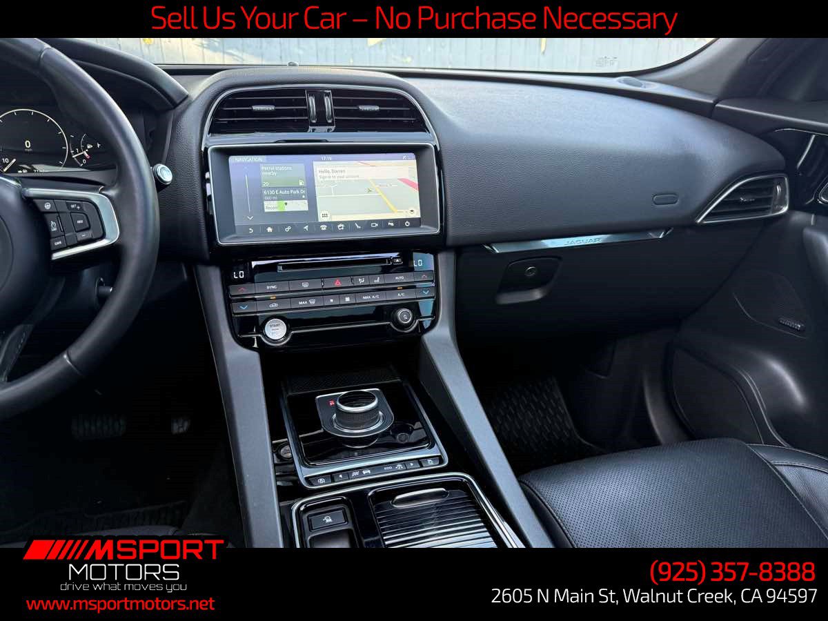Used 2018 Jaguar F-PACE Prestige AWD/4WD image 34