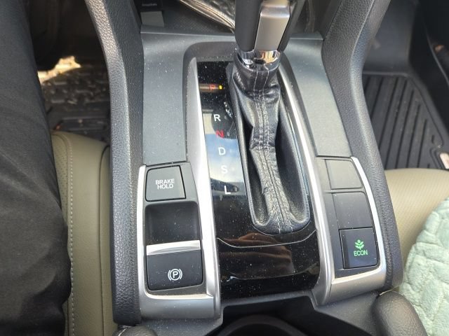 Used 2018 Honda Civic EX-L image 9