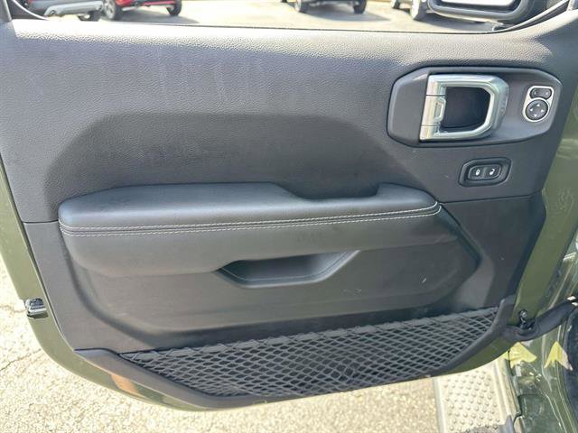 Used 2021 Jeep Wrangler Unlimited Sahara w/ Uconnect 4C Nav & Sound Group AWD/4WD image 9