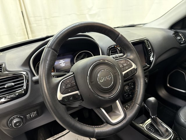 Used 2018 Jeep Compass Limited w/ Navigation Group image 27