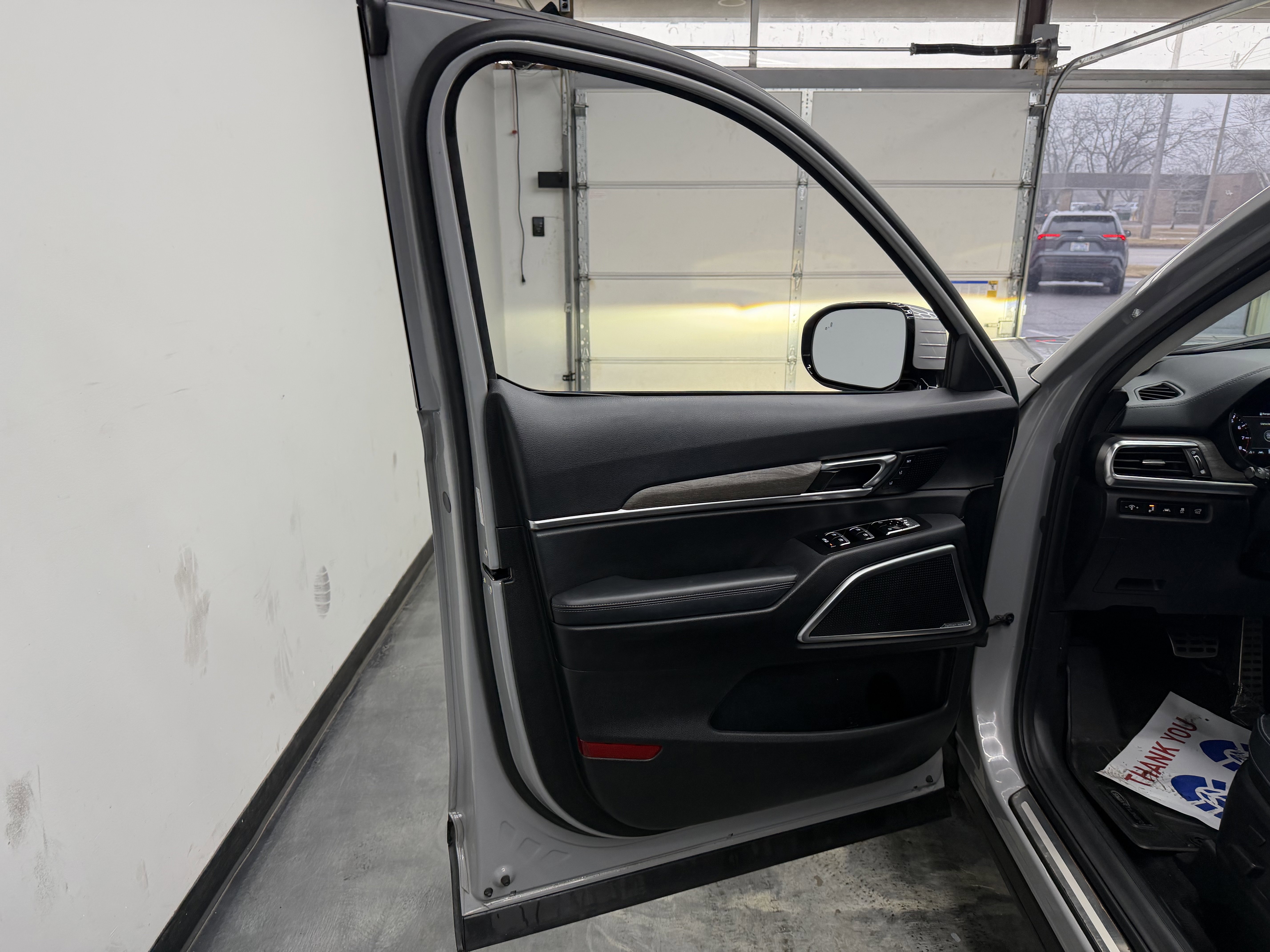 Used 2021 Kia Telluride SX w/ SX Prestige Package image 12