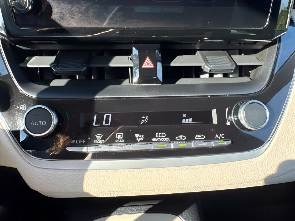 Used 2023 Toyota Corolla LE FWD image 18