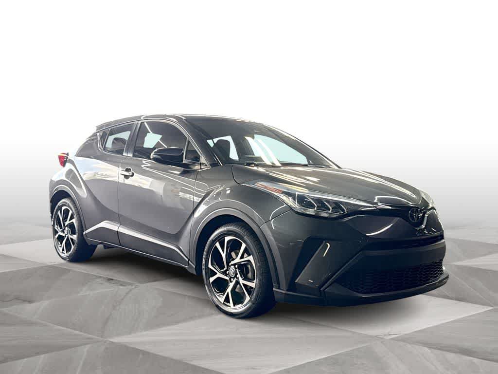 Used 2022 Toyota C-HR XLE FWD video 2