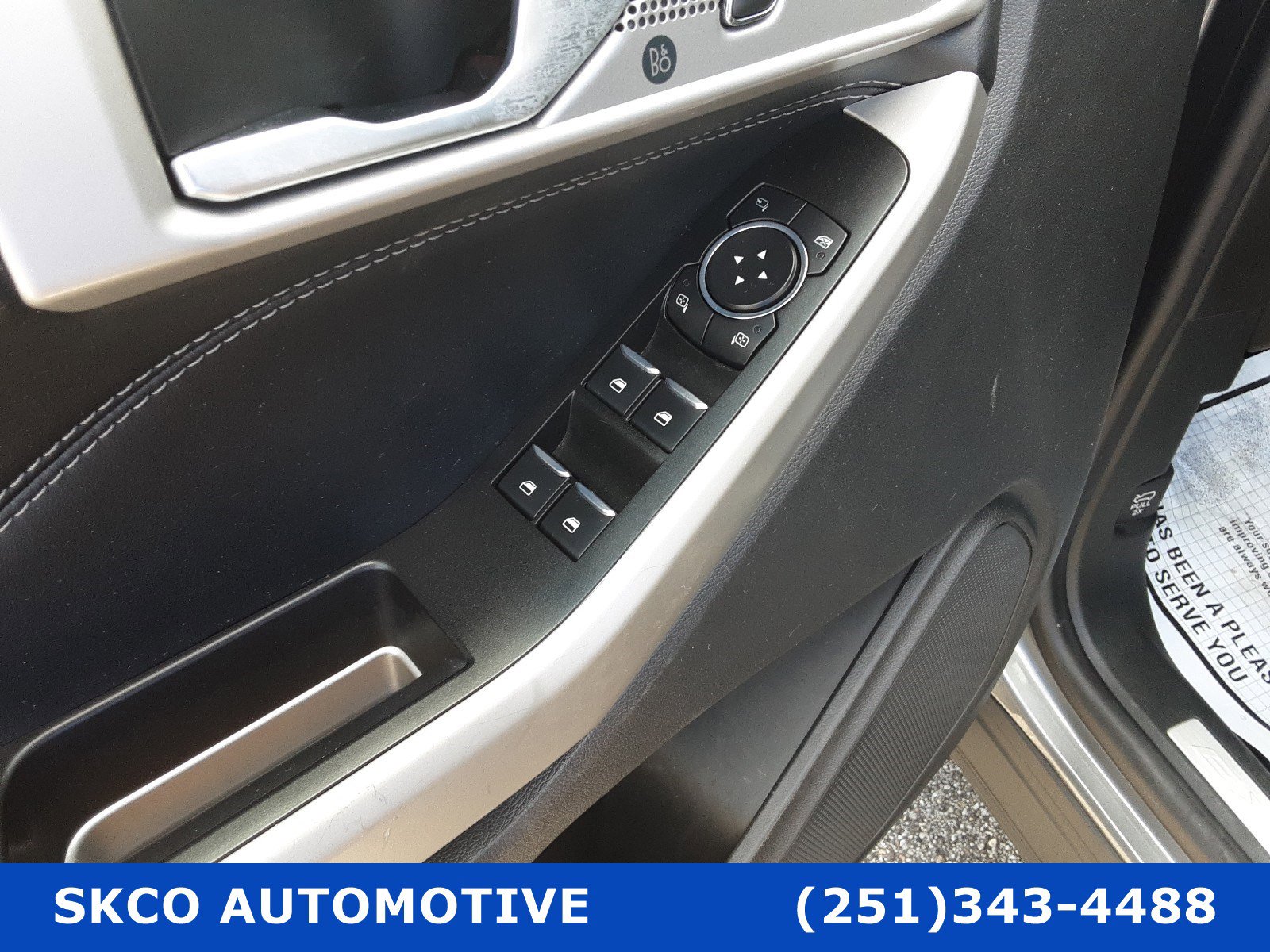 Used 2022 Ford Explorer Limited image 22