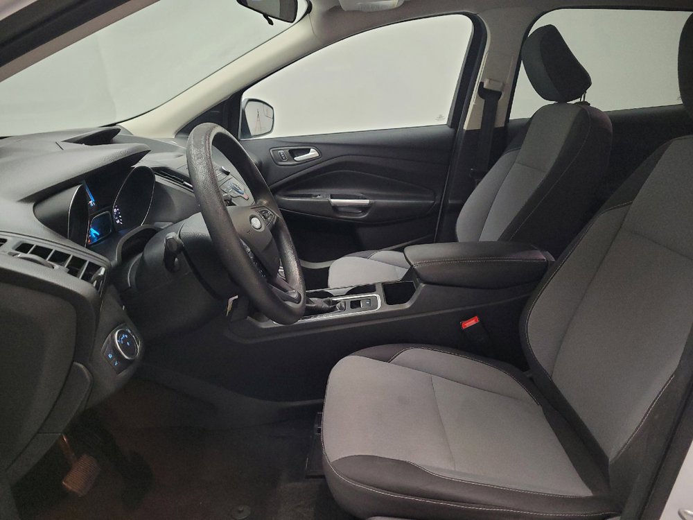 Used 2018 Ford Escape SE FWD image 17