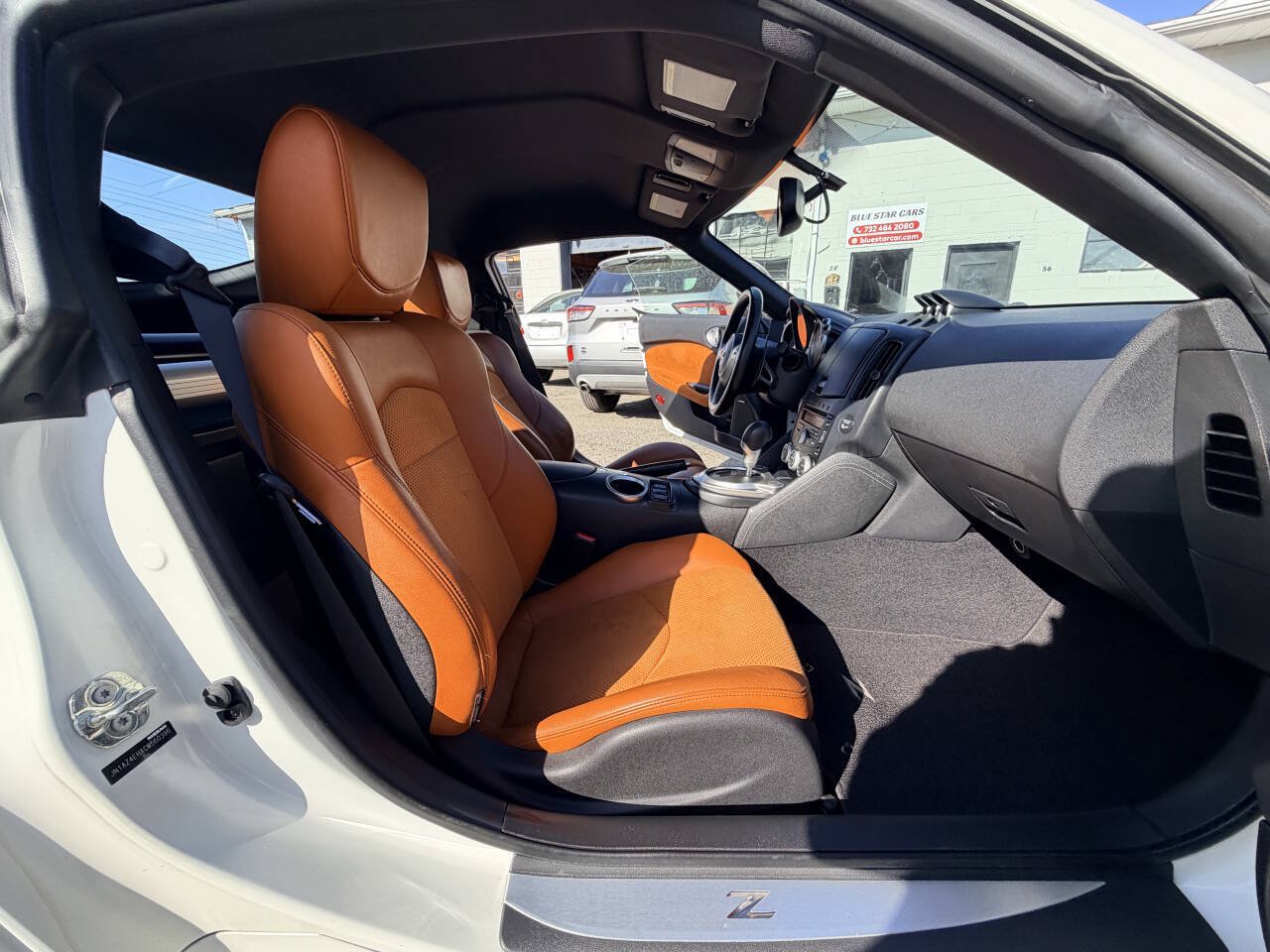 Used 2012 Nissan 370Z Touring RWD image 15
