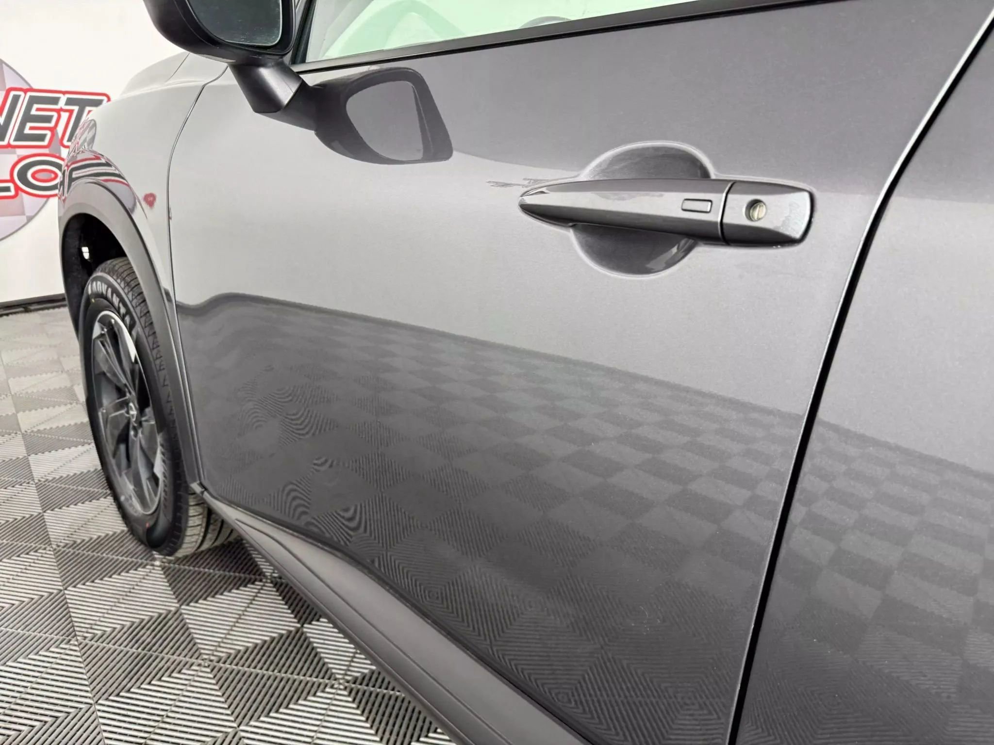 Used 2024 Nissan Rogue SV AWD/4WD image 25