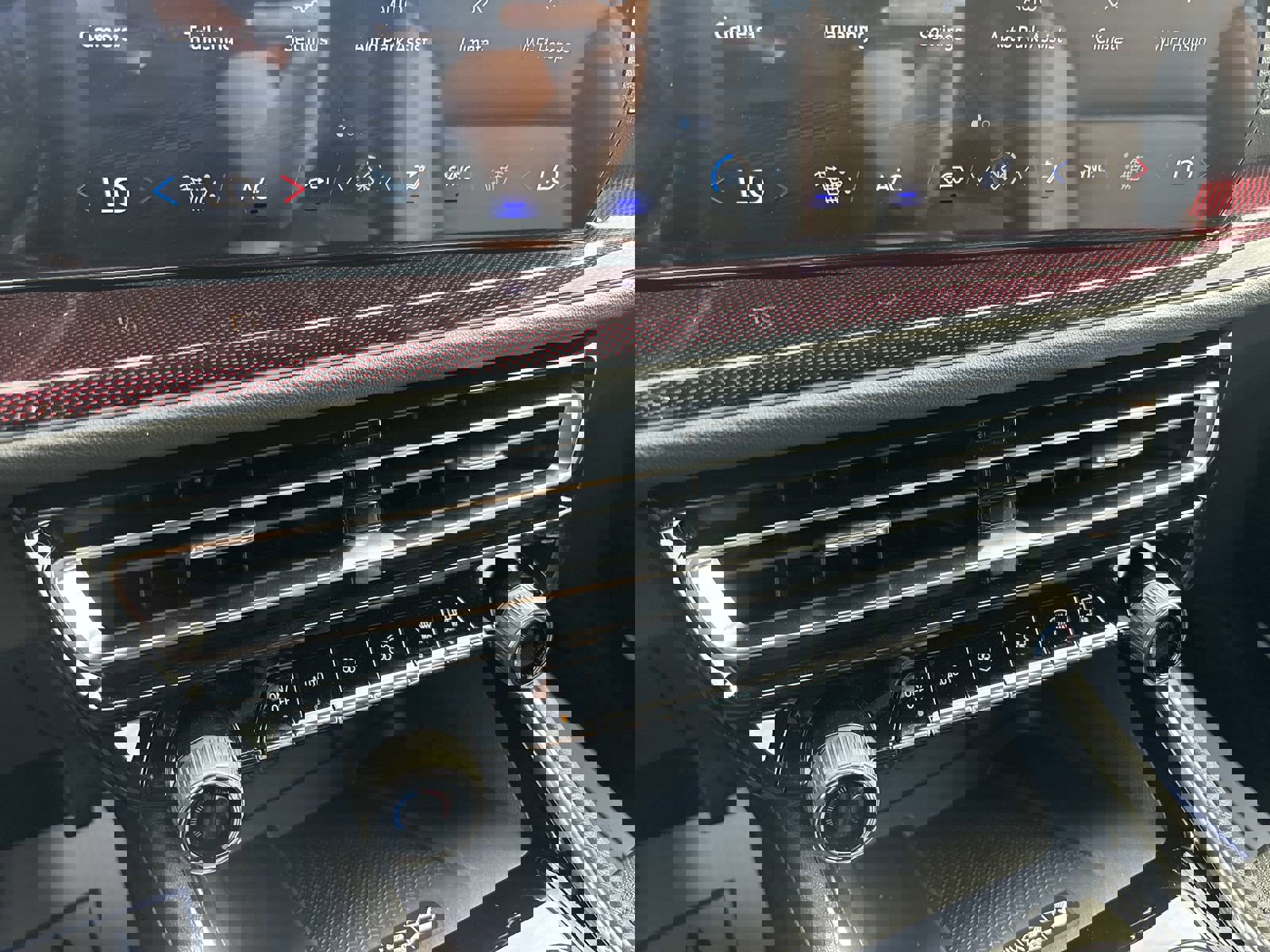 New 2026 Chevrolet Traverse Z71 w/ Enhanced Driving Package image 21