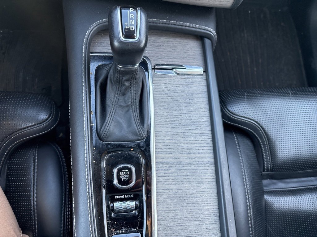 Used 2020 Volvo XC90 T6 Inscription w/ Protection Package Premier image 29