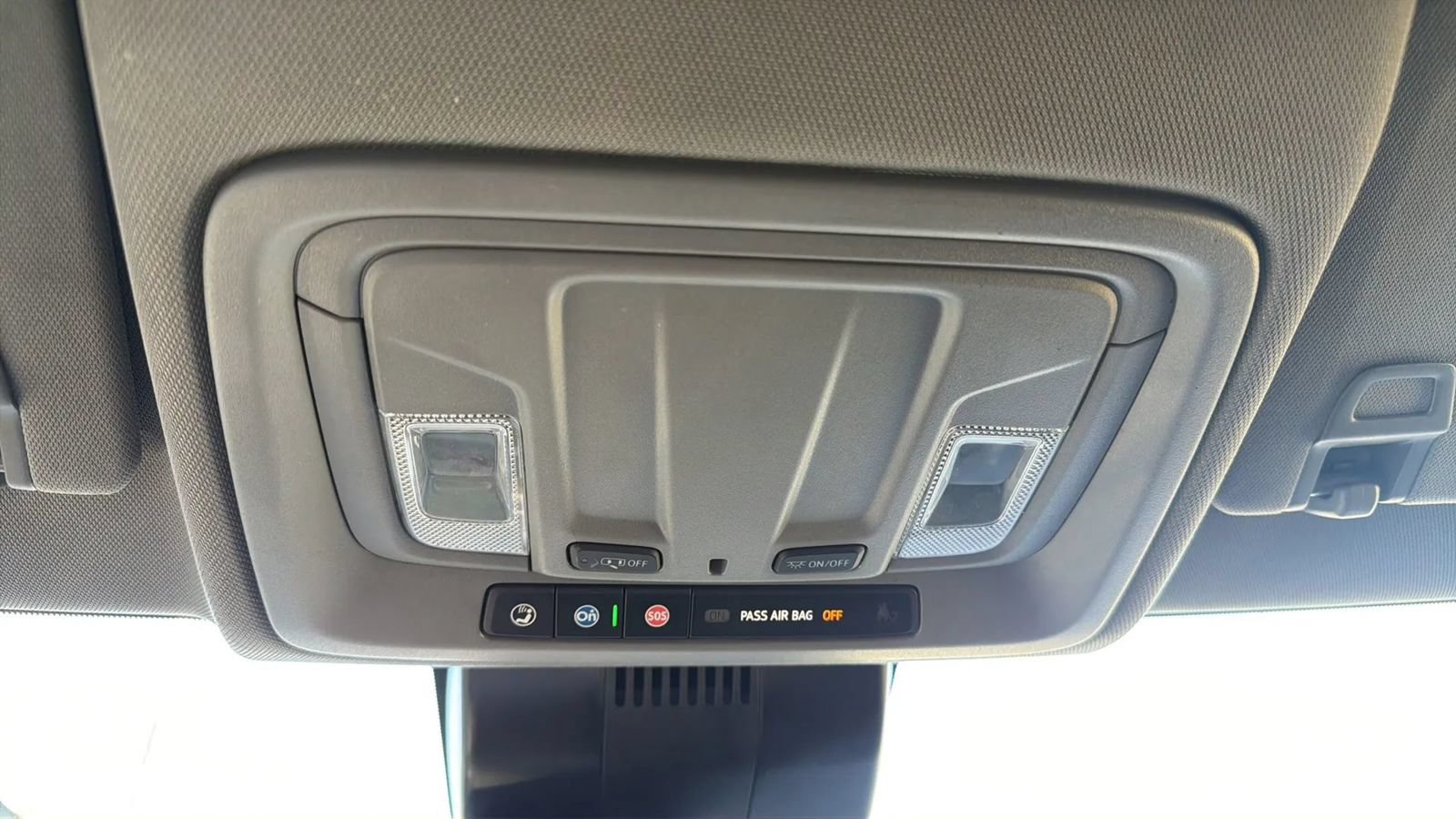 Used 2025 GMC Sierra 1500 SLT RWD image 30