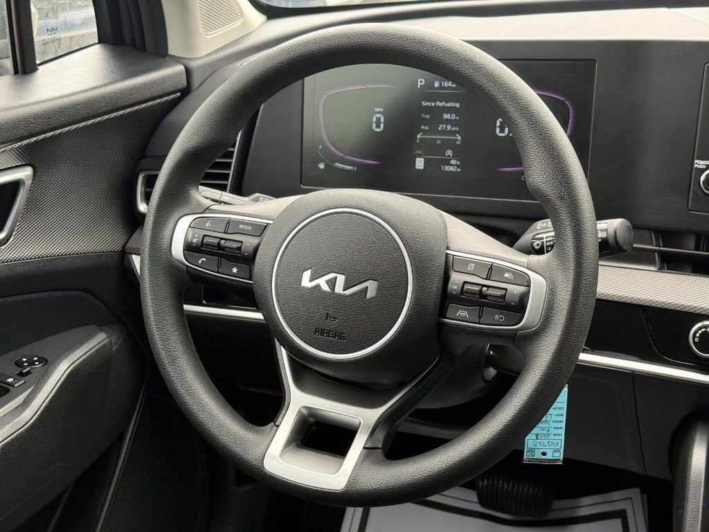 Used 2023 Kia Sportage LX AWD/4WD image 15