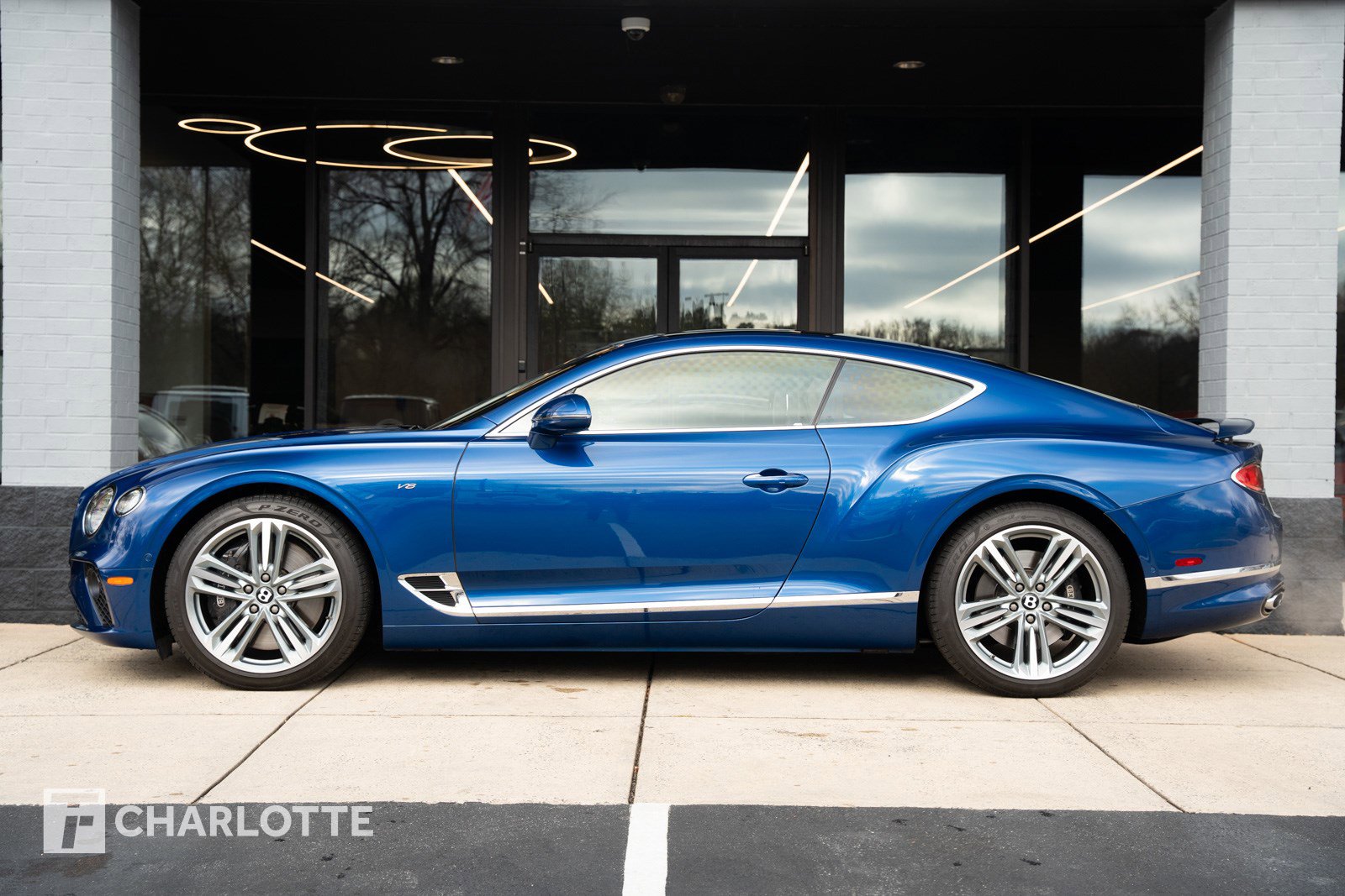 Used 2021 Bentley Continental GT image 9
