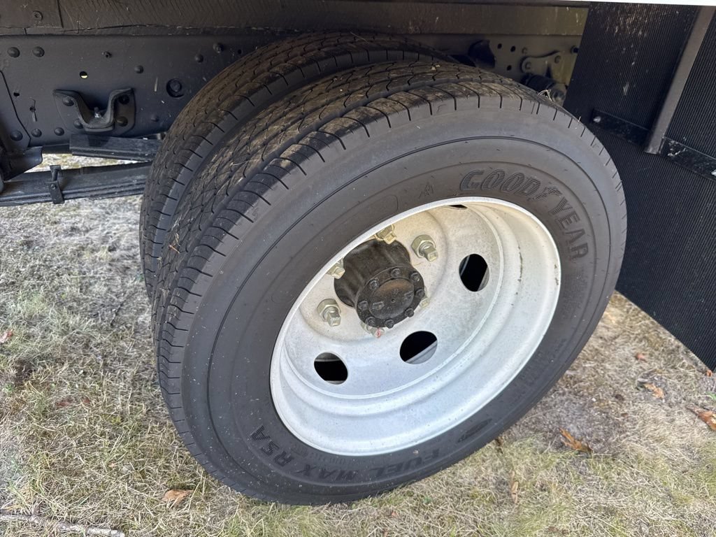 Used 2024 Chevrolet Low Cab Forward RWD image 11