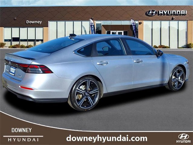 Used 2024 Honda Accord Sport image 4