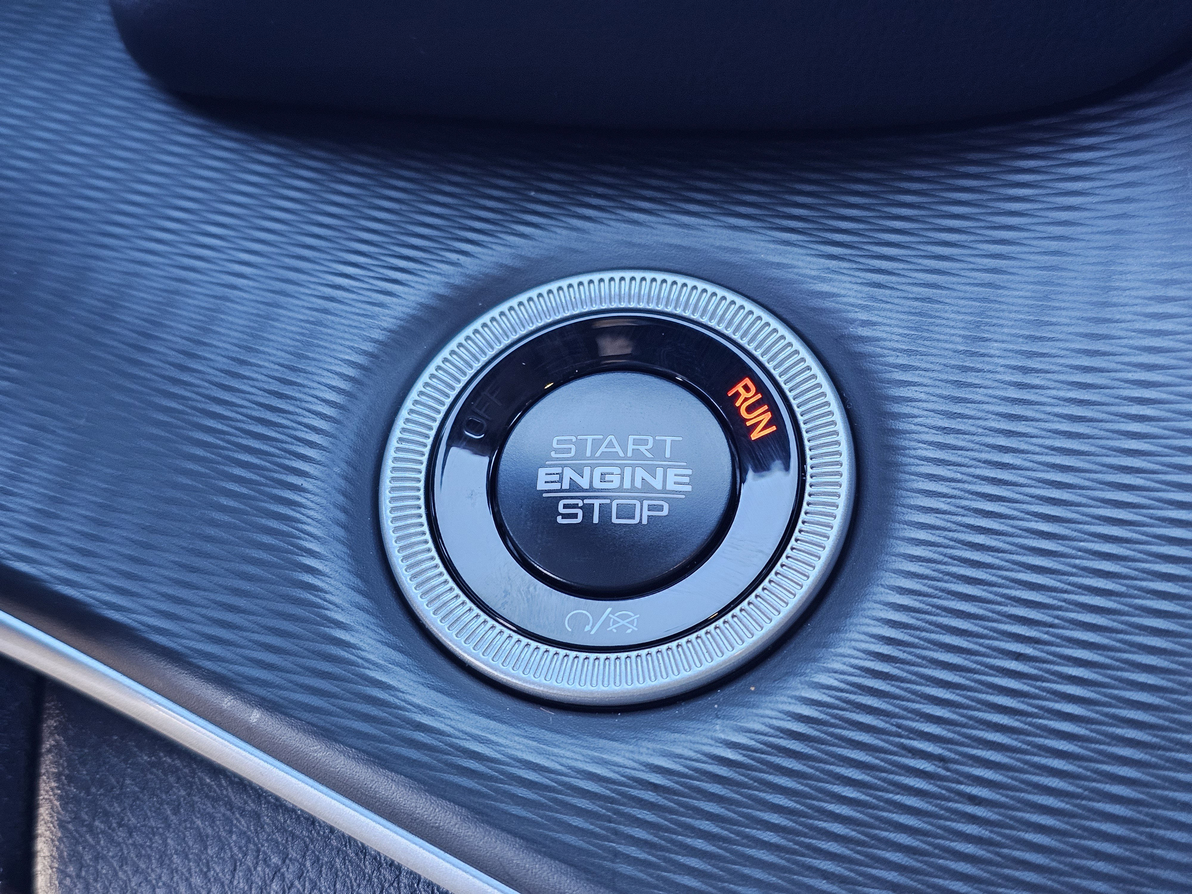 New 2025 Jeep Grand Cherokee L Altitude image 24