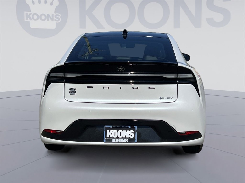 New 2026 Toyota Prius Plug-In Hybrid image 5