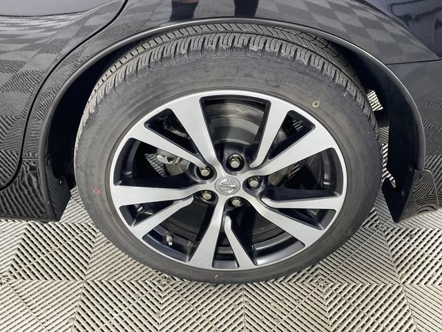 Used 2017 Nissan Altima 2.5 SR w/ Midnight Edition Package FWD image 18