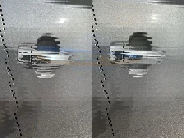 Used 2025 Nissan Altima 2.5 SV image 12